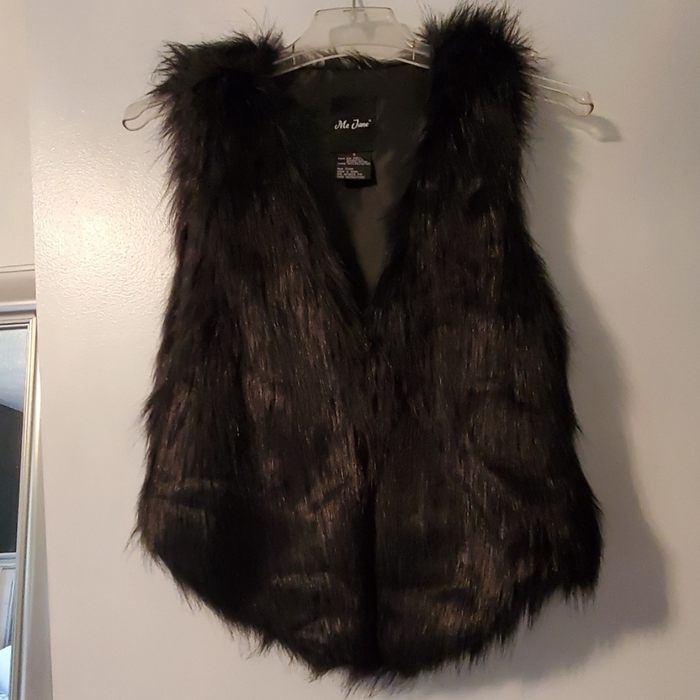 Me Jane Faux Fur Vest